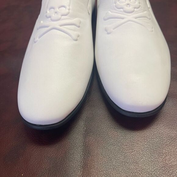 Section X white leather loafers skull and cross bones, size 9 new without tags - Picture 3 of 11